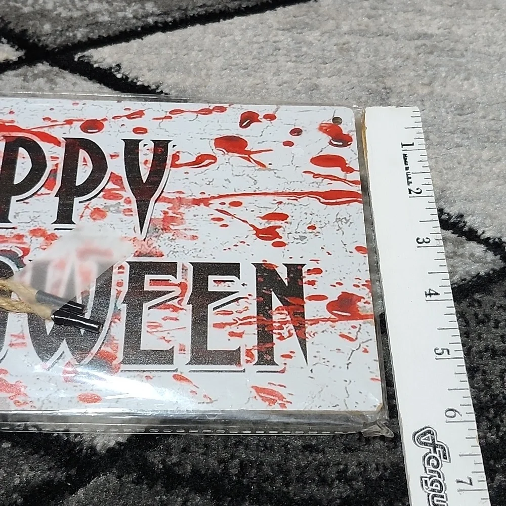 HAPPY HALLOWEEN DISTRESSED BLOOD-SPLATTER DESIGN PLYWOOD WALL-HANG SIGN